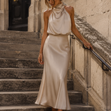 Robe en Satin Élégante