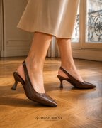 Escarpins Slingback en Daim à Petit Talon