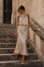 Robe en Satin Élégante