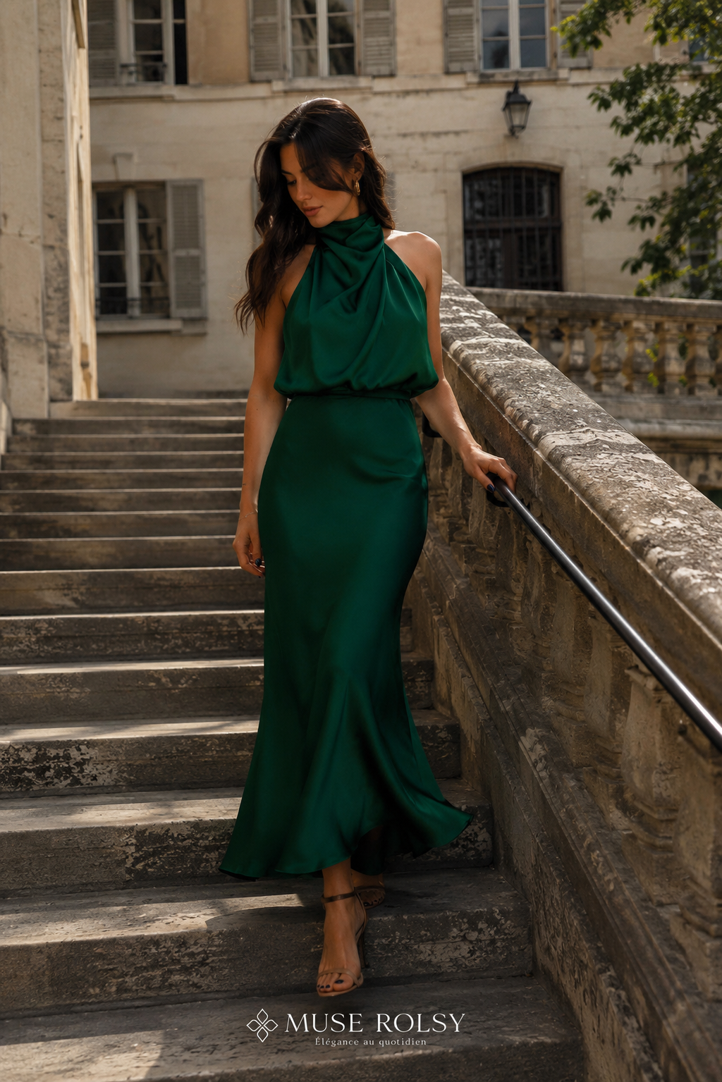 Robe en Satin Élégante