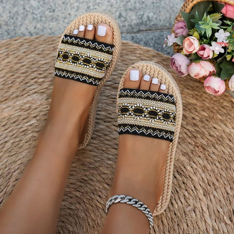 Sandales Bohème Chic à Détails Colorés